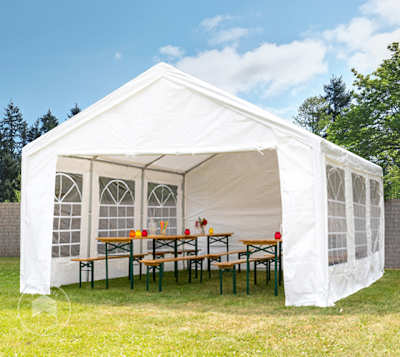 backyard party tent for picnic event